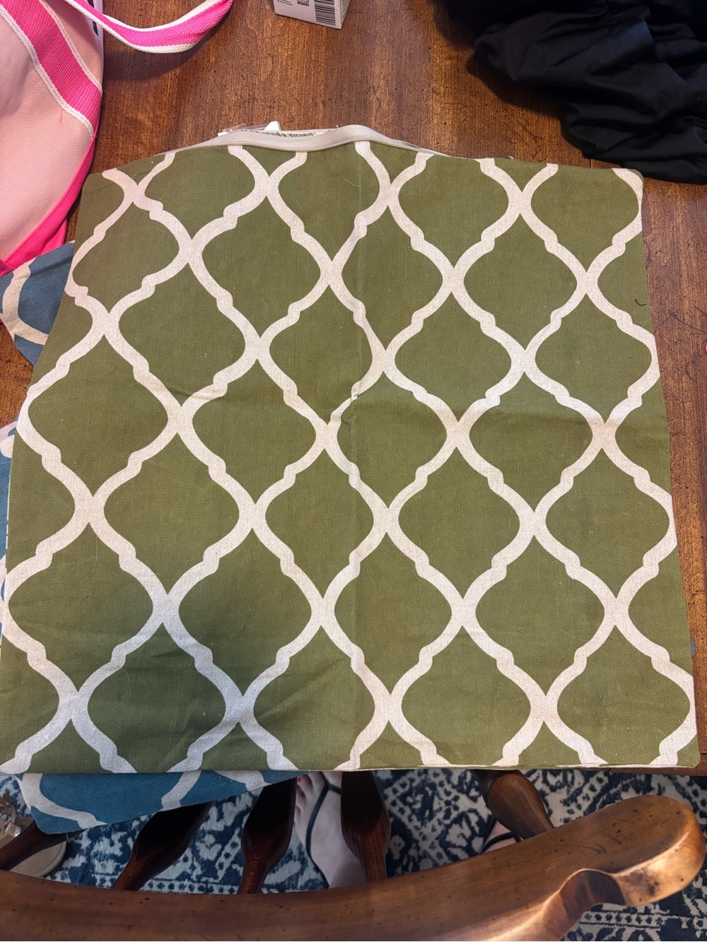 4 18x18 inch pillow cases - Picture 5 of 5